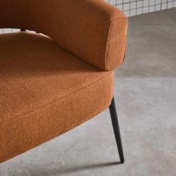 Cristo Fauteuil tissu dossier incurvé piétement métal Terracotta