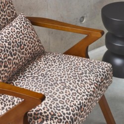 Antoine Fauteuil scandinave bois d'hévéa et imprimé léopard